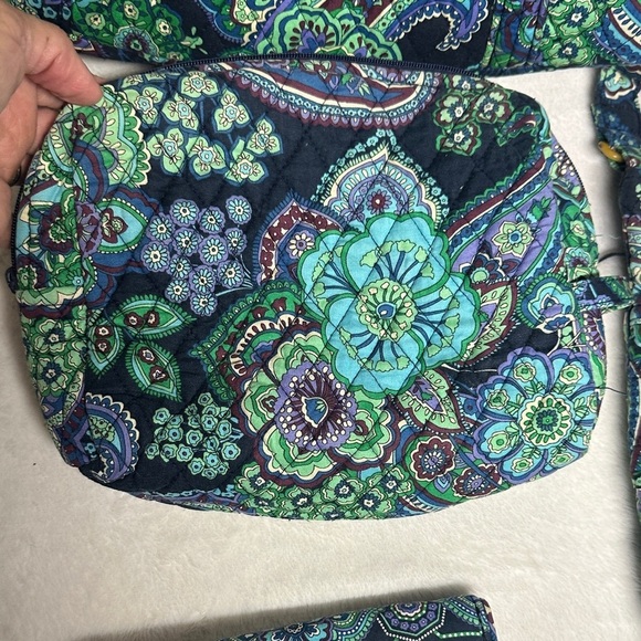 Vera Bradley Blue and Green Paisley 6 piece  Tote Set - Picture 5 of 16